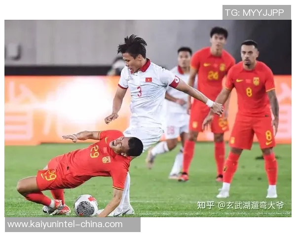 中国男足与韩国队精彩对决回放分析及比赛亮点总结