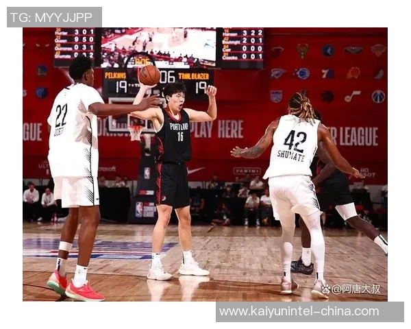 伍德在对阵开拓者的比赛中展现出色表现助力球队争胜